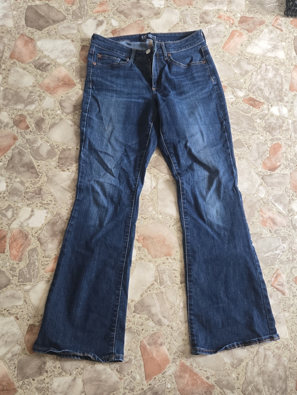 GAP curvy perfect boot Jeans 29